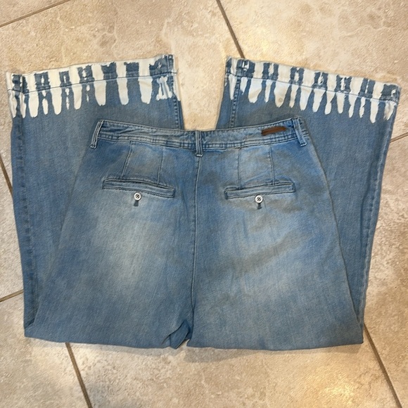 Anthropologie Pilcro High Waist Bleached Wide Leg Culottes Crop Jeans 31 - Picture 8 of 10